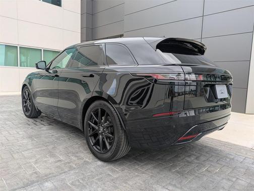 2026 Land Rover Range Rover Velar P250 SE R-Dynamic