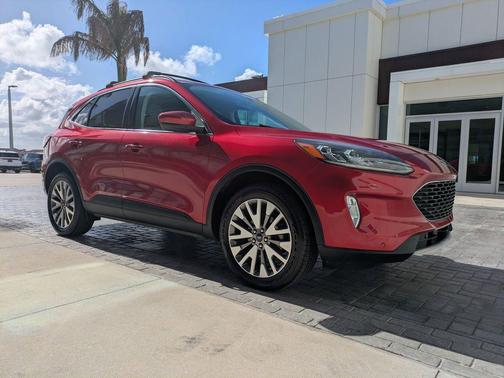 Rapid Red Metallic Tinted Clearcoat 2022 Ford Escape Titanium
