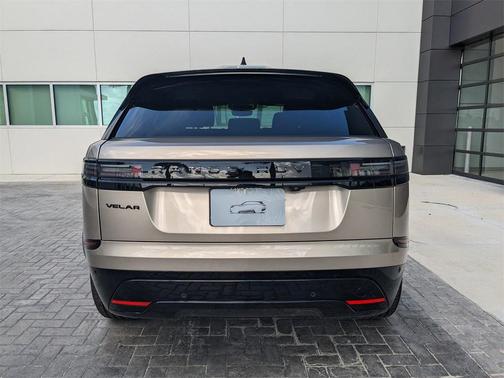 2026 Land Rover Range Rover Velar P250 SE R-Dynamic