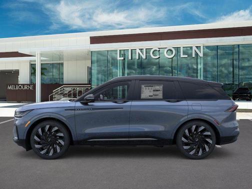 Whisper Blue Metallic Clearcoat 2026 Lincoln Nautilus Reserve