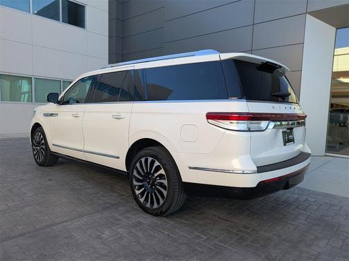 2024 Lincoln Navigator Black Label
