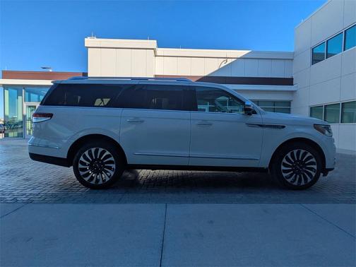 2024 Lincoln Navigator Black Label