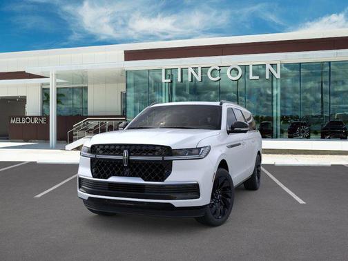 White 2026 Lincoln Navigator Reserve