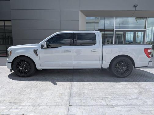 Space White Metallic 2022 Ford F-150 Lariat
