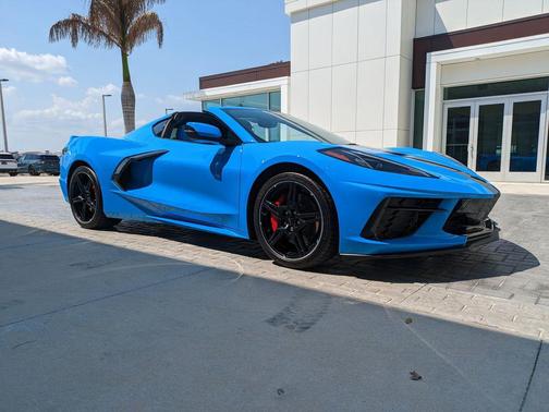 Rapid Blue 2022 Chevrolet Corvette Stingray w/3LT