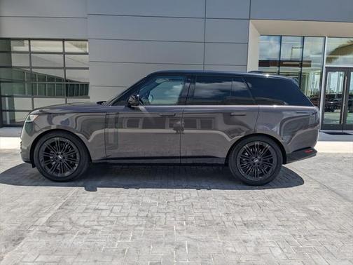 2023 Land Rover Range Rover First Edition