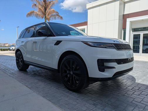 2025 Land Rover Range Rover Sport SE