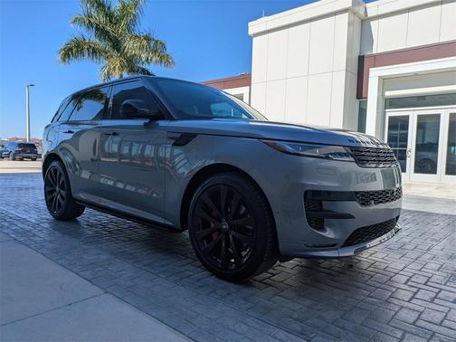 2024 Land Rover Range Rover Sport SE