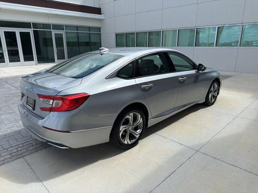 Lunar Silver Metallic 2020 Honda Accord EX 1.5T