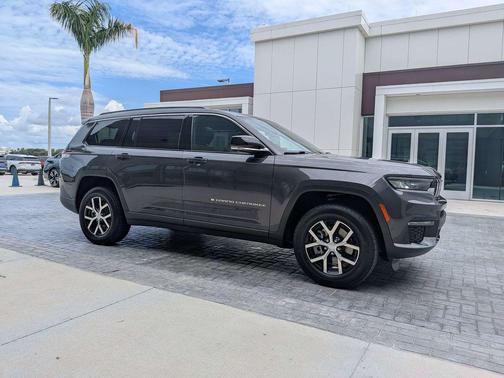 Baltic Gray Metallic Clearcoat 2024 Jeep Grand Cherokee L Limited