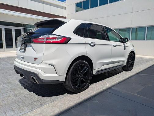 Star White Metallic Tri-Coat 2020 Ford Edge ST