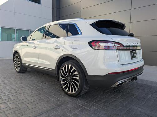 2022 Lincoln Nautilus Black Label