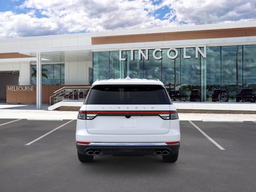 White Metallic 2026 Lincoln Aviator Premiere AWD