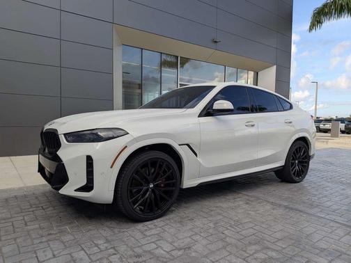 Alpine White 2024 BMW X6 xDrive40i