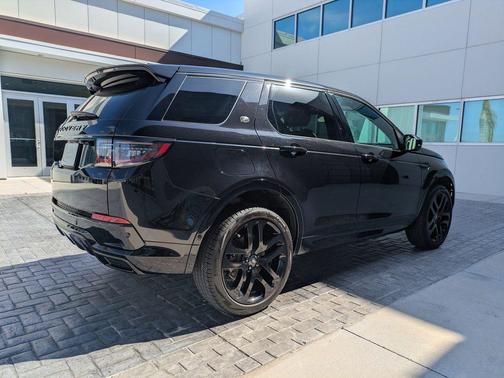 White 2025 Land Rover Discovery Sport Dynamic SE