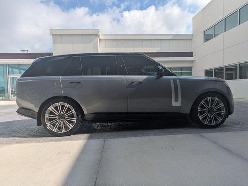 Gray Metallic 2026 Land Rover Range Rover P530 Autobiography