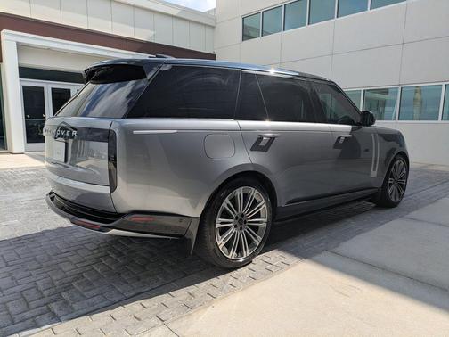 Gray Metallic 2026 Land Rover Range Rover P530 Autobiography