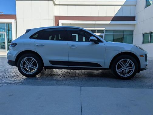 2019 Porsche Macan Base