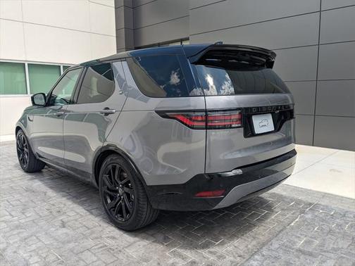 2025 Land Rover Discovery P360 Dynamic SE