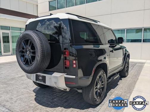 2025 Land Rover Defender 90 P300 S