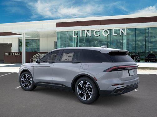 Gray Matter Metallic Clearcoat 2026 Lincoln Nautilus Premiere