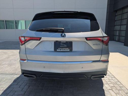 Lunar Silver Metallic 2022 Acura MDX Technology Package