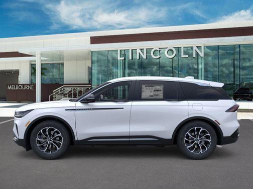 Platinum 2026 Lincoln Nautilus Premiere