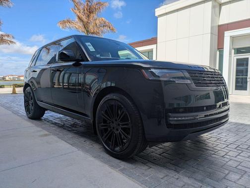 2026 Land Rover Range Rover P530 SE 7 Seat