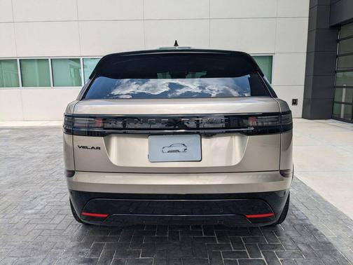 2026 Land Rover Range Rover Velar P250 SE R-Dynamic