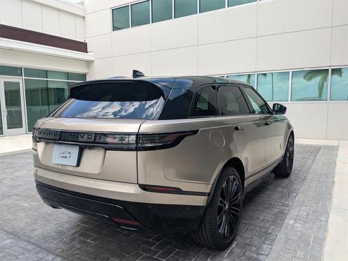 2026 Land Rover Range Rover Velar P250 SE R-Dynamic