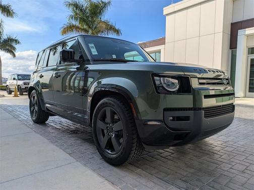 2026 Land Rover Defender P400 X-Dynamic SE