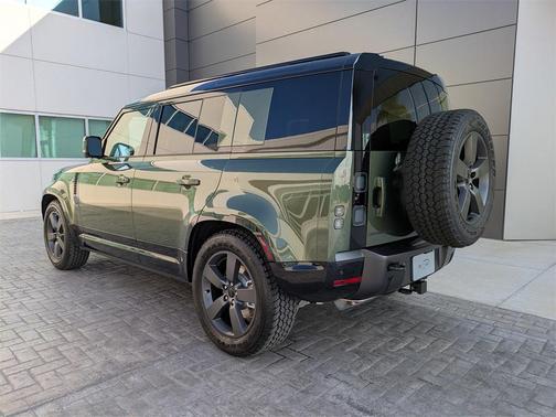 2026 Land Rover Defender P400 X-Dynamic SE