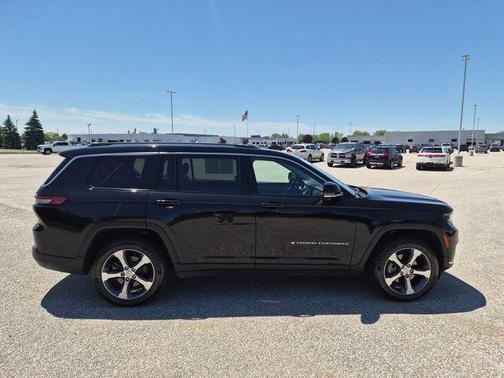 Diamond Black 2023 Jeep Grand Cherokee L Limited
