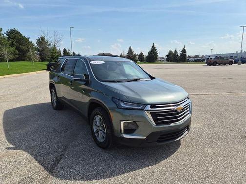 Silver Sage Metallic 2023 Chevrolet Traverse LT Cloth