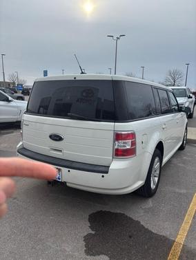 2010 Ford Flex SE