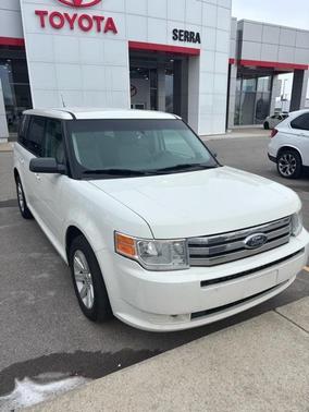 2010 Ford Flex SE