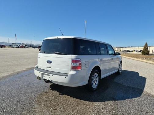 2010 Ford Flex SE