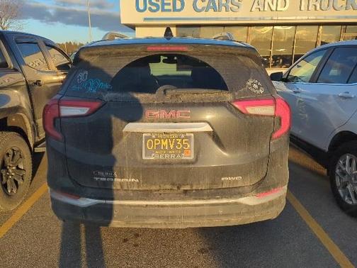 2022 GMC Terrain SLT