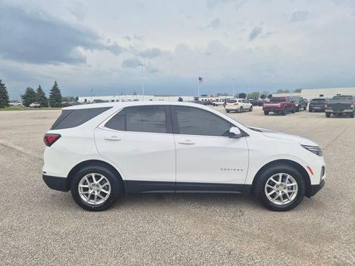 Summit White 2024 Chevrolet Equinox LT