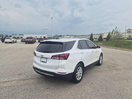 Summit White 2024 Chevrolet Equinox LT