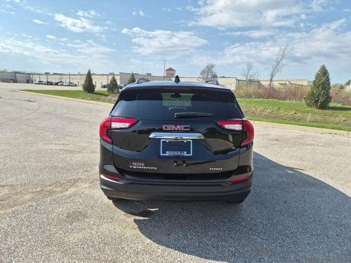 Ebony Twilight Metallic 2023 GMC Terrain SLE