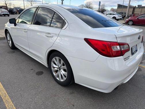 Crystal White Pearl 2017 Subaru Legacy 2.5i Premium