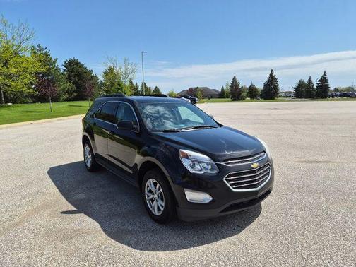 Mosaic Black Metallic 2017 Chevrolet Equinox LT