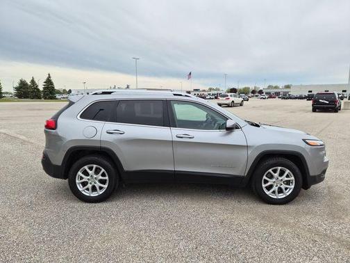 Billet Silver Metallic Clearcoat 2017 Jeep Cherokee Latitude