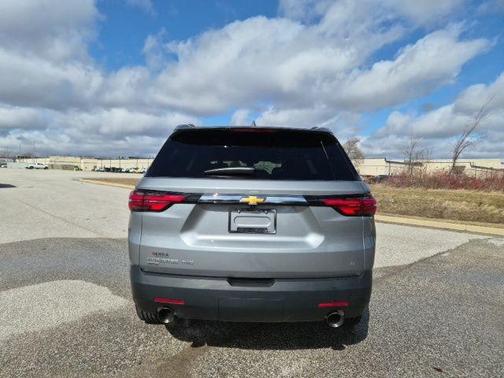 Sterling Gray Metallic 2024 Chevrolet Traverse Limited LT Cloth