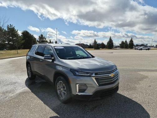 Sterling Gray Metallic 2024 Chevrolet Traverse Limited LT Cloth