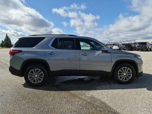 Sterling Gray Metallic 2024 Chevrolet Traverse Limited LT Cloth