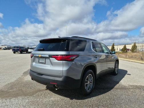 Sterling Gray Metallic 2024 Chevrolet Traverse Limited LT Cloth
