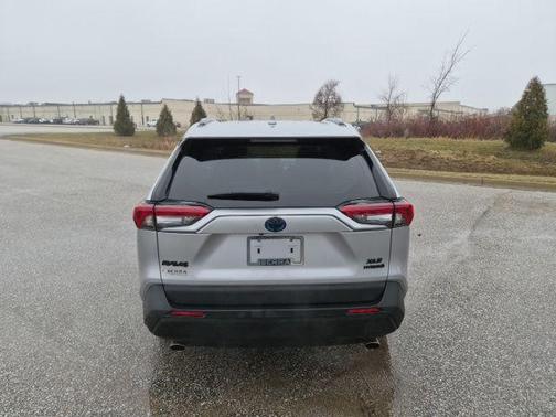 2023 Toyota RAV4 Hybrid XLE
