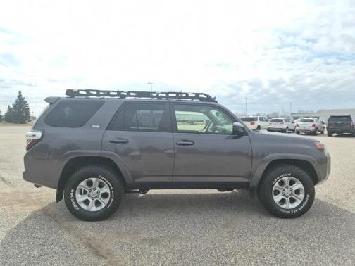 2021 Toyota 4Runner SR5